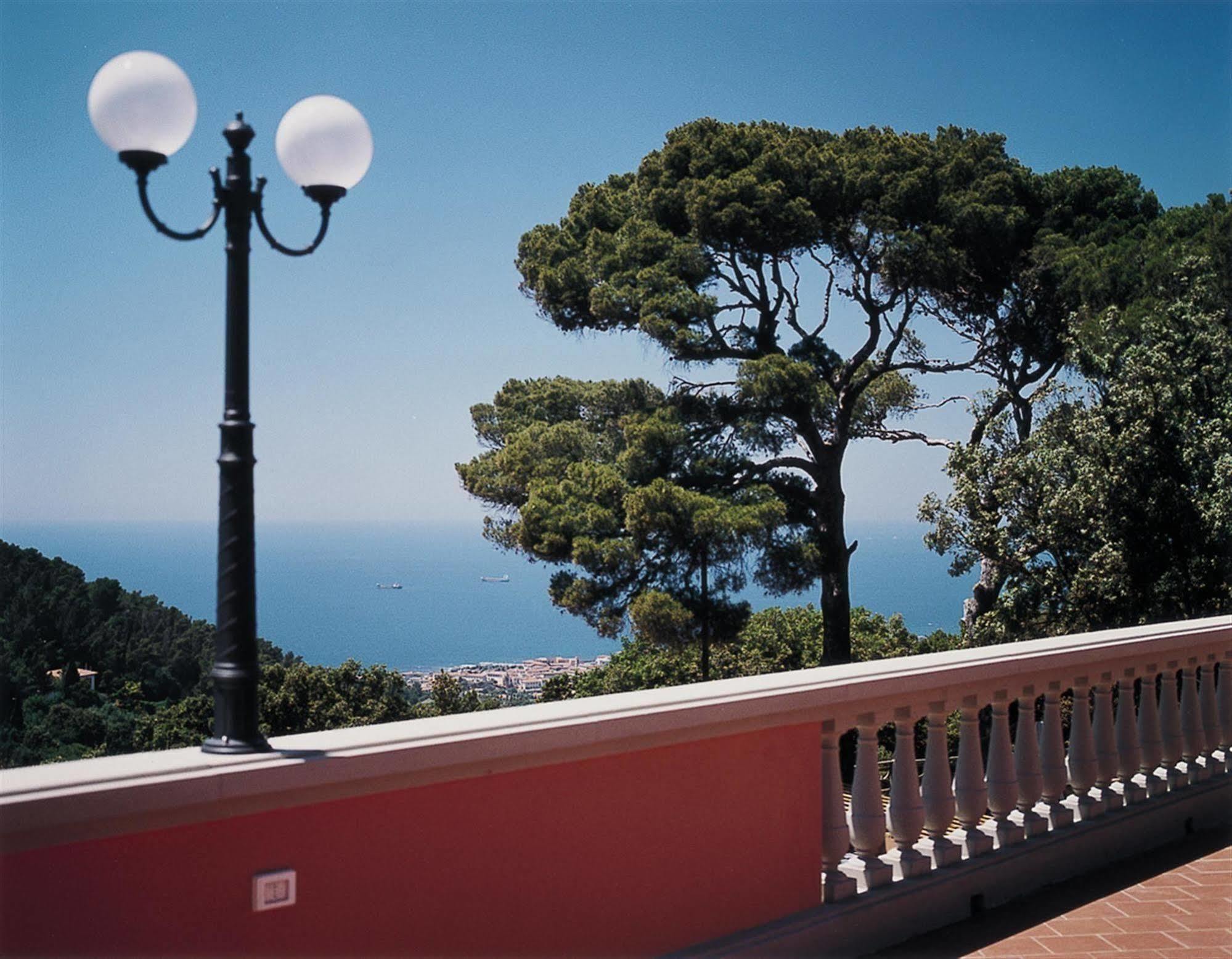 Hotel La Vedetta Livorno Kültér fotó